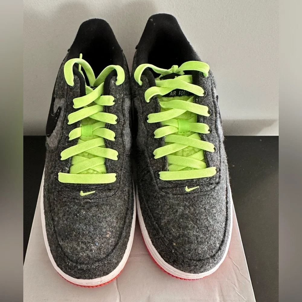 Nike Air Force 1 LV8 Halloween -Spooktacular (GS) Sneakers. New in box. 6Y/7.5 W